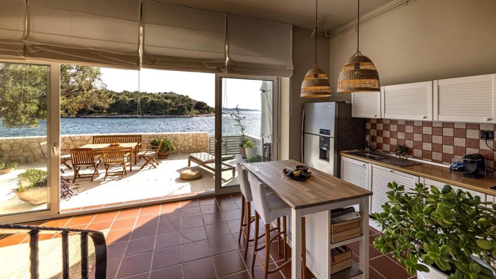 Casa Mano Tribunj With Beach Exterior photo