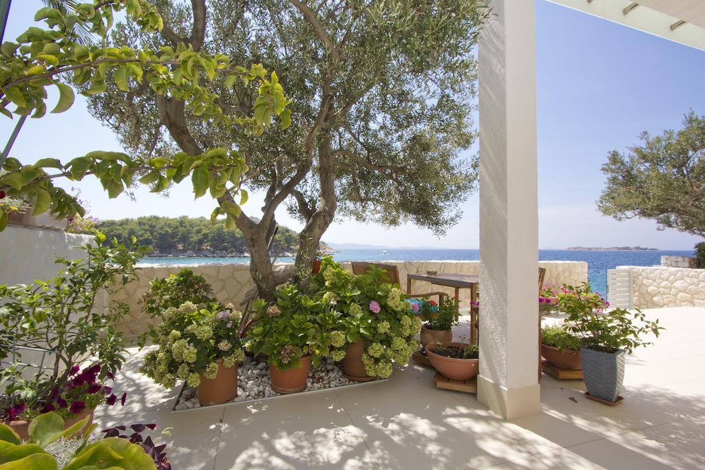 Casa Mano Tribunj With Beach Room photo