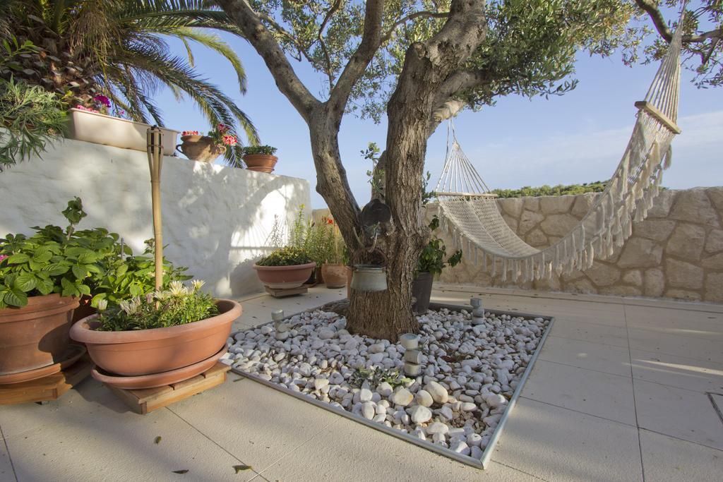 Casa Mano Tribunj With Beach Exterior photo
